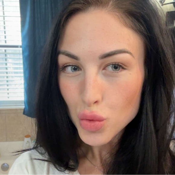 Meet your Posher, Sammie - Picture 8 of 17